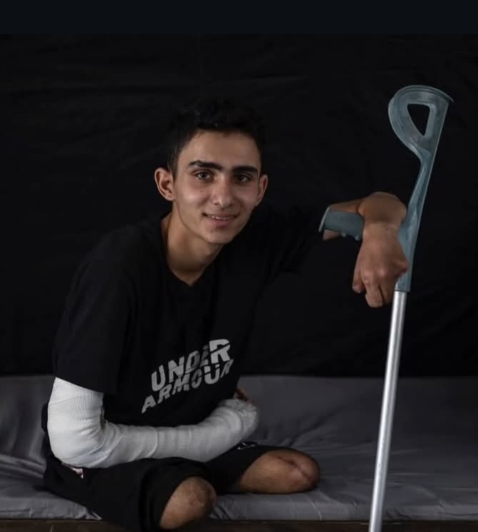 Help Ahmed to get his treatment 