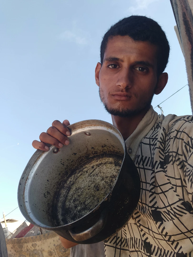 Help orphan Gaza family 