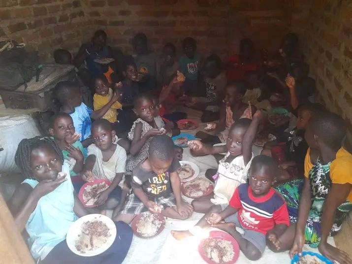 WE BELIEVE THAT EVERY CHILD DESERVES A HOT MEAL 🍲SERVEWITHLOVE